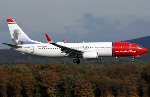 самолет Norwegian Air Shuttle